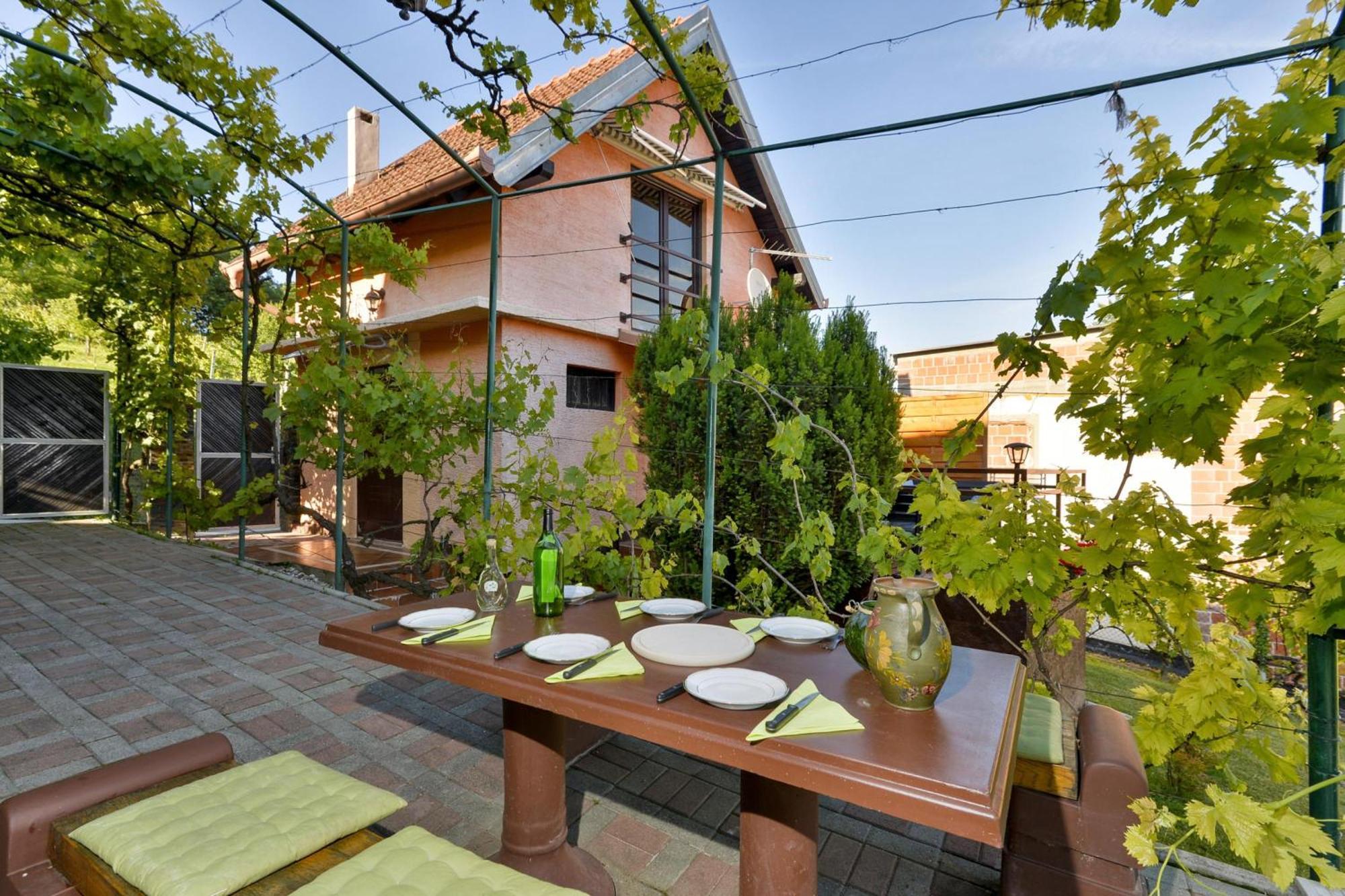 Jura'S Wellness House - Happy Rentals Biskupec Zelinski Extérieur photo