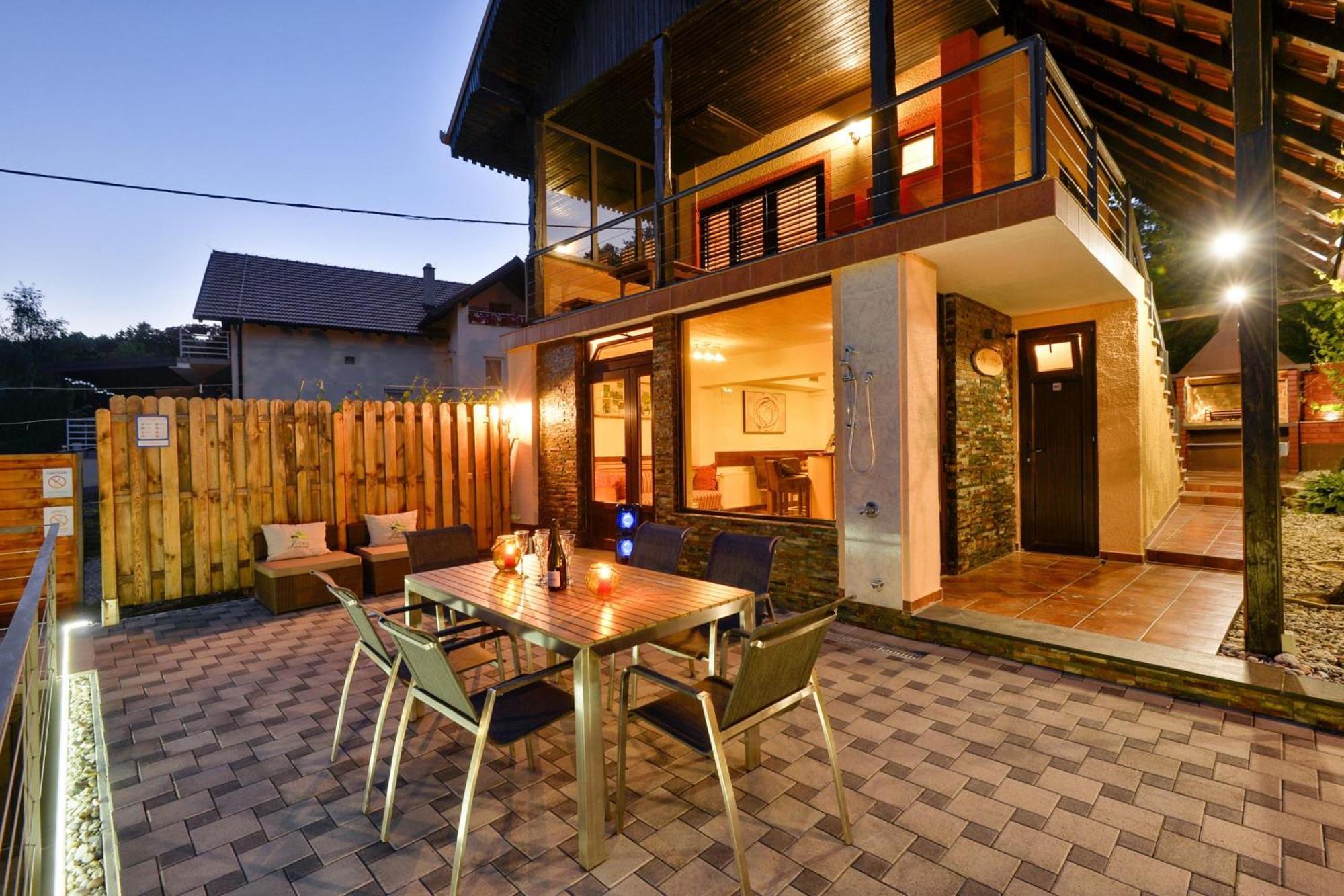 Jura'S Wellness House - Happy Rentals Biskupec Zelinski Extérieur photo