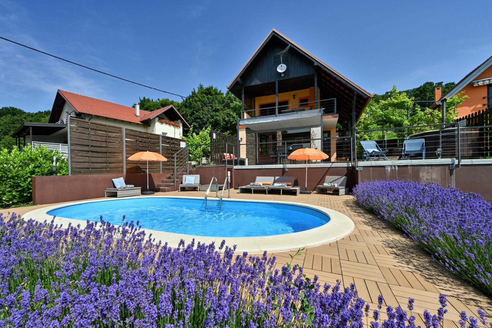 Jura'S Wellness House - Happy Rentals Biskupec Zelinski Extérieur photo