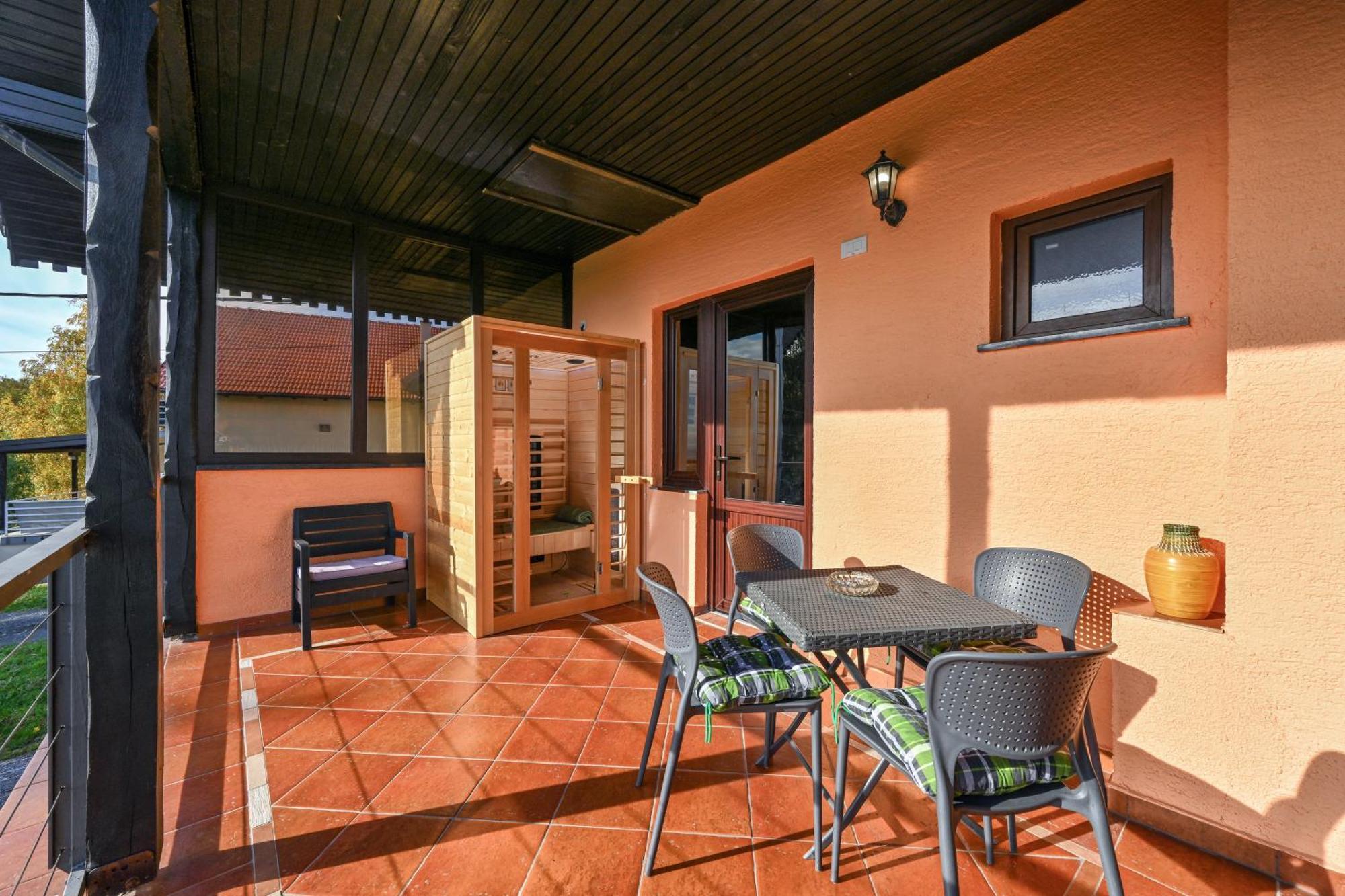Jura'S Wellness House - Happy Rentals Biskupec Zelinski Extérieur photo